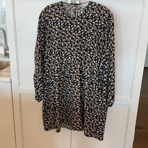 Zara fall print long sleeve dress with pockets.. Size medium.